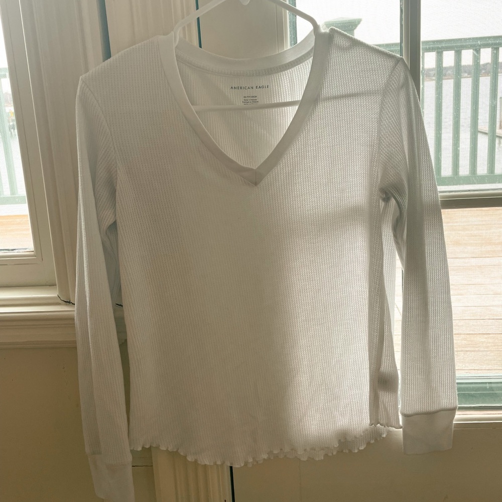 American Eagle White Long Sleeve Tee